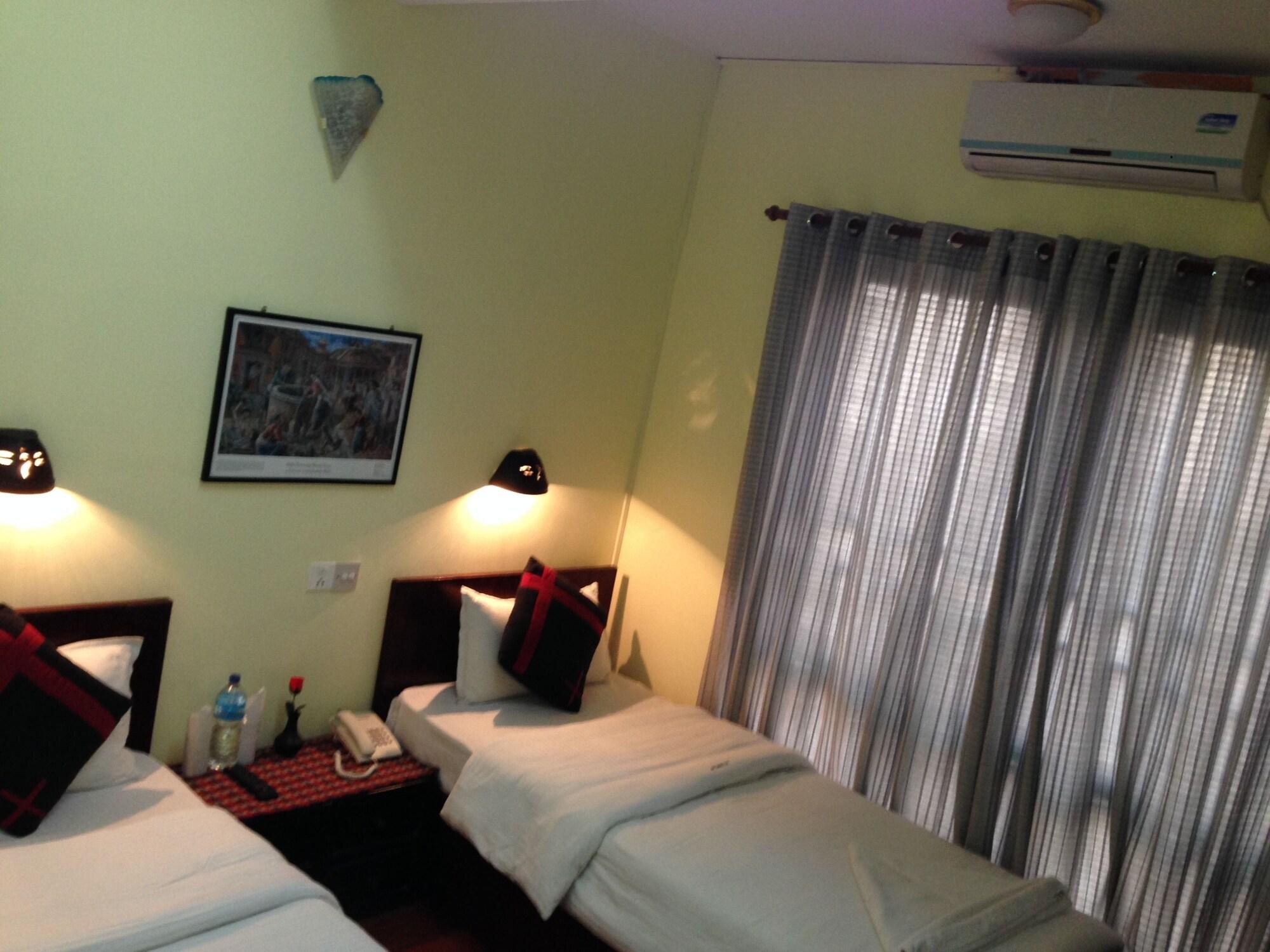 Hotel Buddha Land Катманду Екстериор снимка