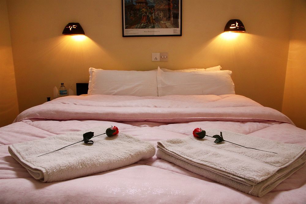 Hotel Buddha Land Катманду Екстериор снимка